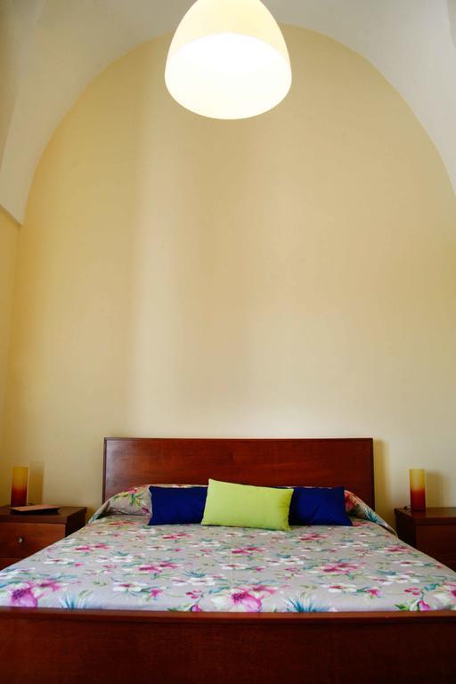 Le Tre Civette Panzió Lecce Kültér fotó